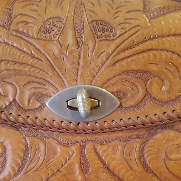 Vintage tooled western handbag - Picture 3 of 9